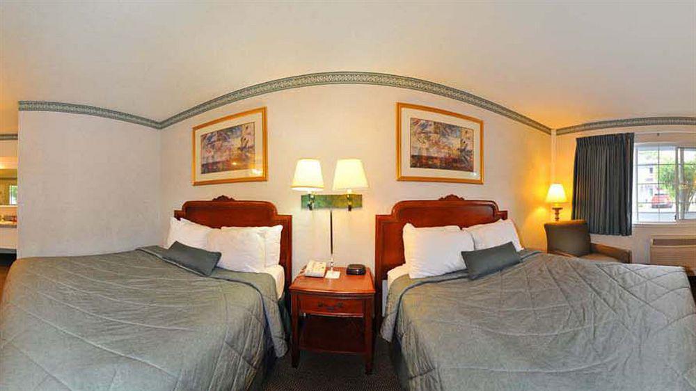 Hotel Ramada By Wyndham Monterey Zewnętrze zdjęcie