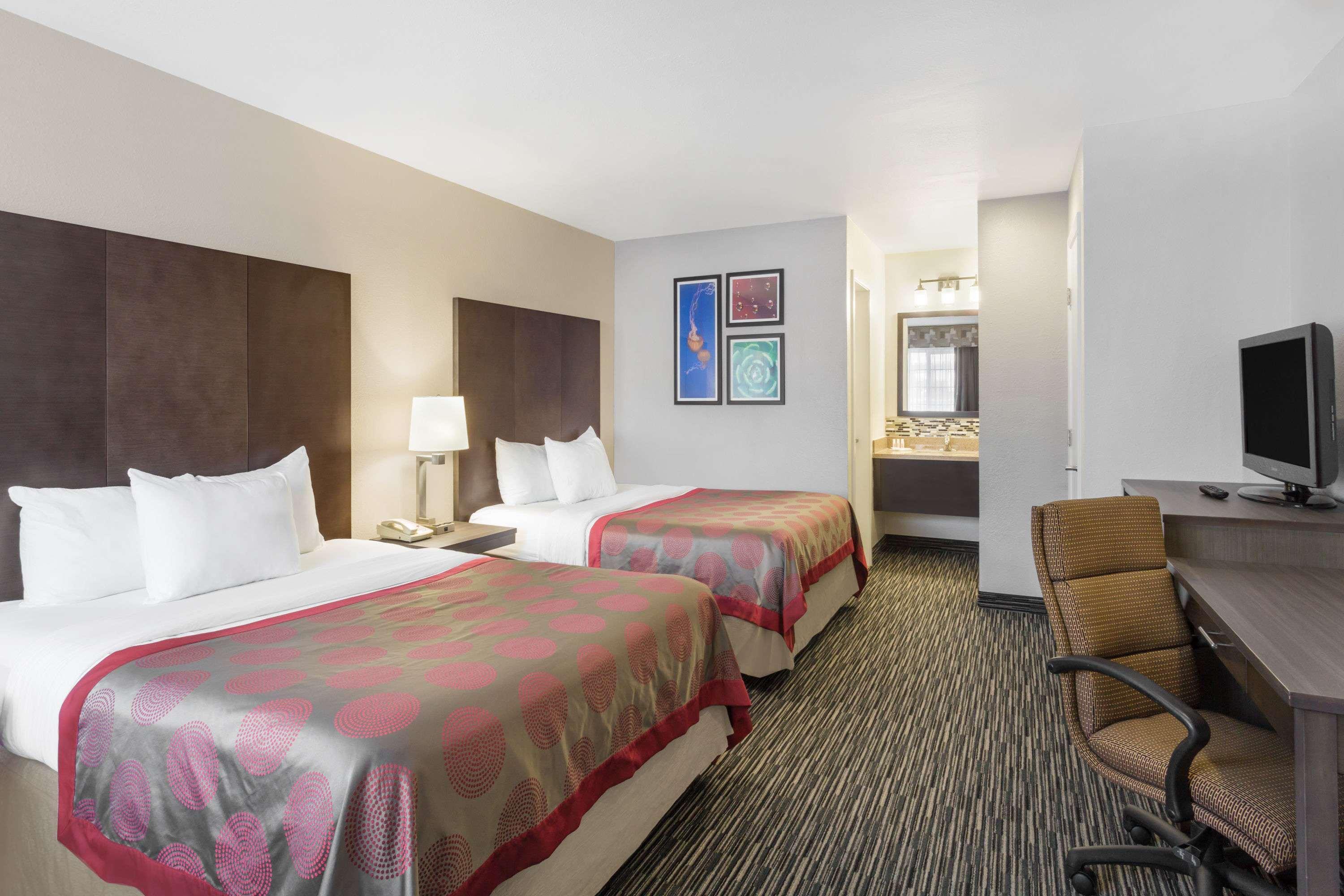 Hotel Ramada By Wyndham Monterey Zewnętrze zdjęcie